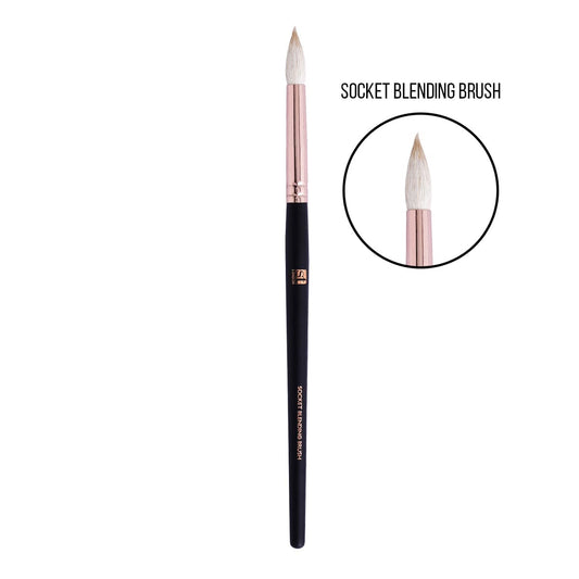 St London Socket Blending Brush St13 - Premium Health & Beauty from St London - Just Rs 1360.00! Shop now at Cozmetica