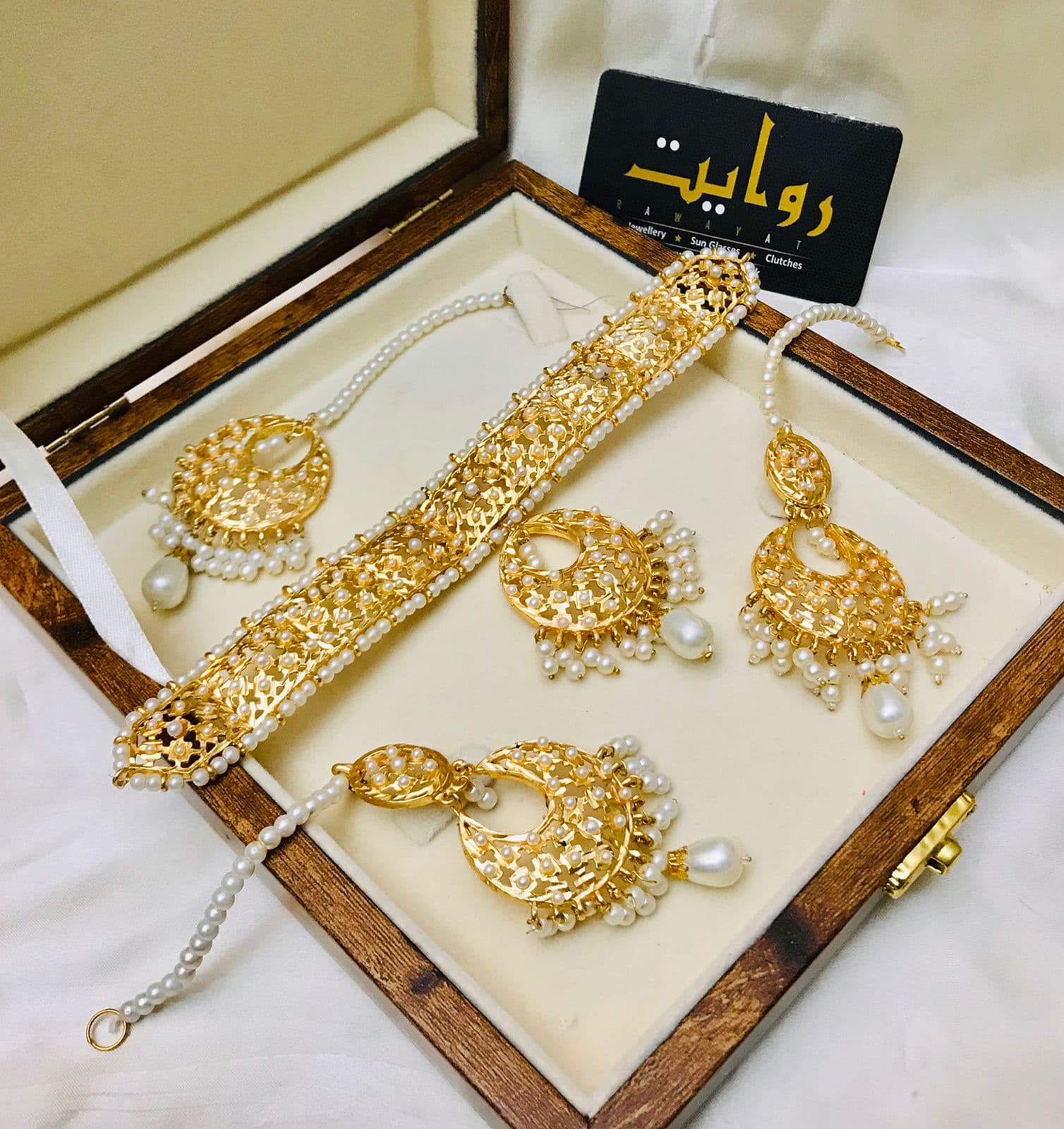 Rawayat Hyderabadi Choker Set-15 (Pearl) - Premium  from Rawayat - Just Rs 1250.00! Shop now at Cozmetica