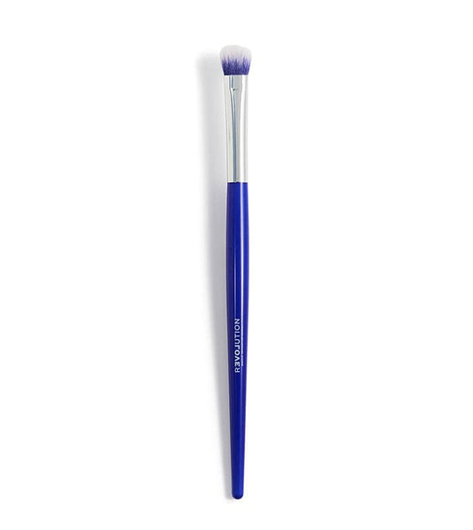 Revolution Relove Blending brush Queen Pigment - Premium Makeup Brushes from Makeup Revolution - Just Rs 1030! Shop now at Cozmetica